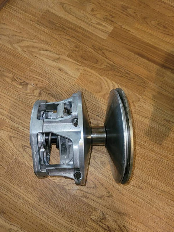 Arctic cat 1M primary clutch