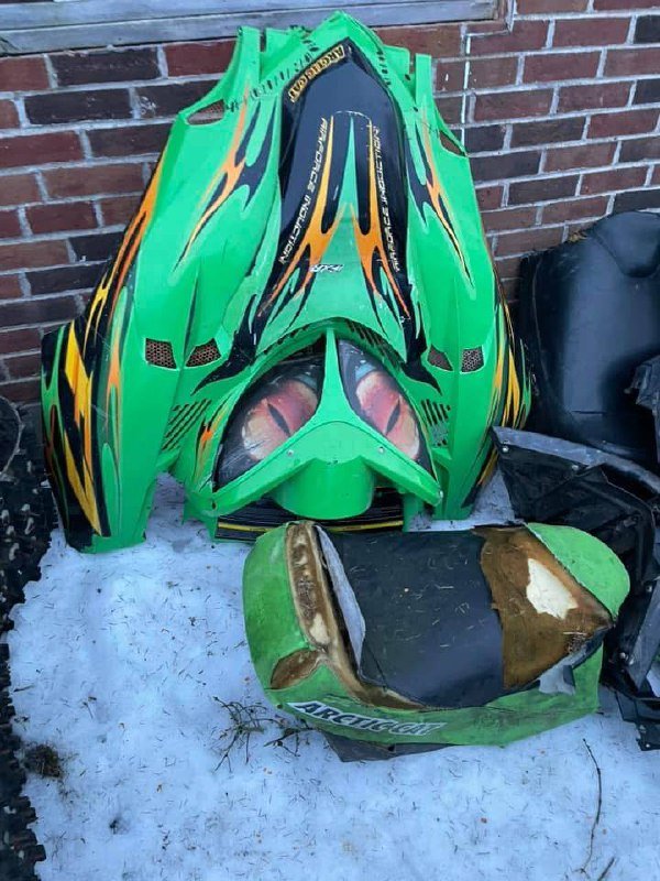 Arctic cat f7 hood - Image 3