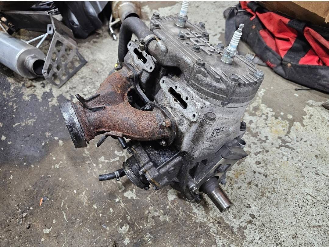 Arctic cat f7 Engine